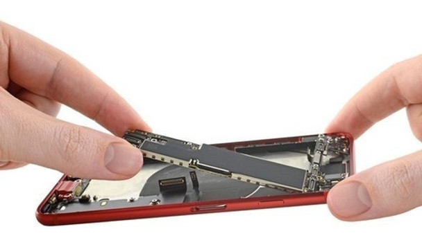 Reparación Placa iPhone SE 2020 No Carga - Ic De Carga 0