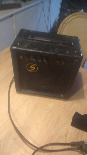 Cubo Para Guitarra Eléctrica 0