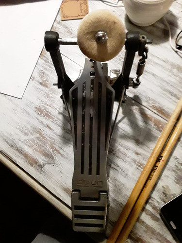 Pedal De Bombo Dixon Muy Buena Calidad 0