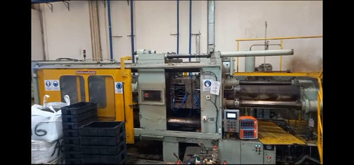 Inyectora Battenfeld 1250 Ton 0