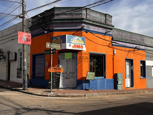 Muy Buena Esquina Comercial 0