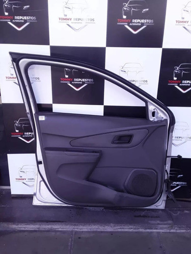 Tapizado Puerta Delantera Izquierda Chevrolet Cobalt 0