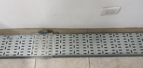 Bandeja Pasacable 3m 20cm Con Tapa Y 3 Grampas 0