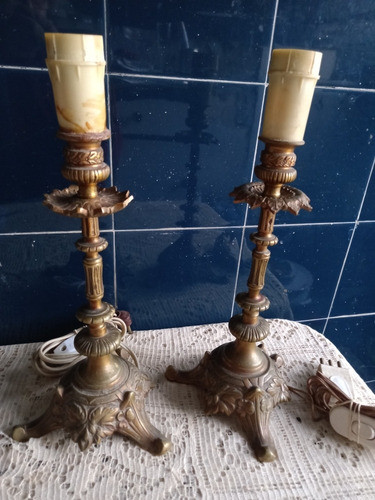 Muy Buenos Candeleros/portátiles Antiguos De Bronce Impecabl 0