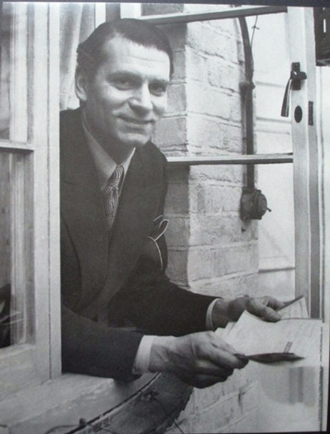 C0529  Filmografia Folha De São Paulo - Laurence Olivier - F 0