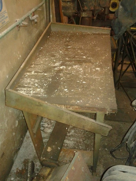 Mesa De Trabajo Con Tapa De Madera Pata Metalica 0