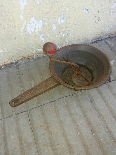 Maquina Antigua De Hacer Pure 0