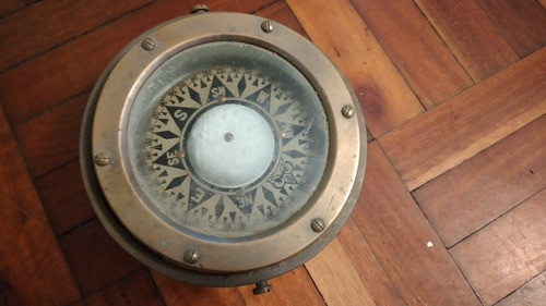 Brujula De Bronce 0