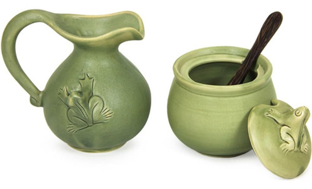 Novica Juego De Azucarero Y Crema De Rana De Cerámica Verde 0
