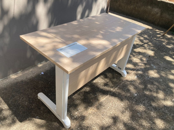 Mesa De Trabalho Escritório 120 Cm X 60 Cm X 75 Cm (lxpxa) 0 Mesa De Trabalho Escritório 120 Cm X 60 Cm X 75 Cm (lxpxa) 0