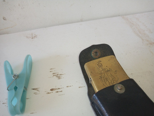 Encendedor Zippo A Bencina Con Estuche 0