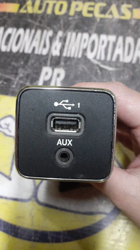 Entrada Usb Auxiliar Fiat Strada 2021 /2022 0