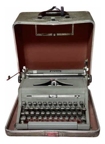 Antigua Maquina De Escribir Royal Quiet Deluxe 0