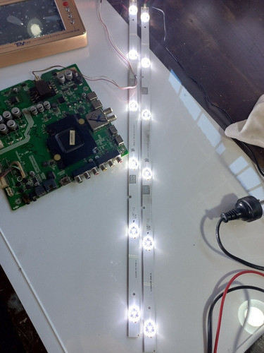 Tiras De Leds X2 Tv Bgh Ble3217rt Originales 0