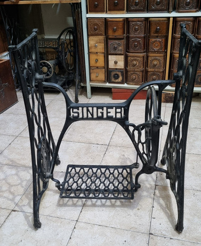 Antigua Singer Mueble Pie De Hierro De Fundición Originales 0