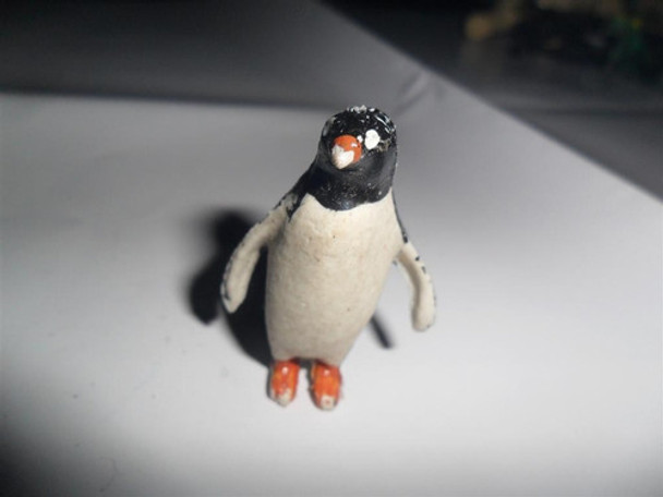Pinguino Pinguinito Ave Marina Animal Salvaje Granja Juguete 0