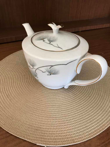 Única Tetera De Porcelana Tsuji Con Bordes Oro 0