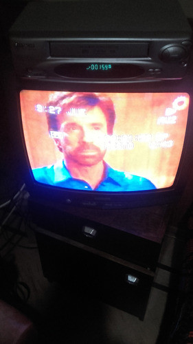 Videocasetera Videograbadora Hitachi 4 Cab. C/control, Unica 0