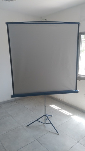 Pantalla Con Trípode Enrrollable 0