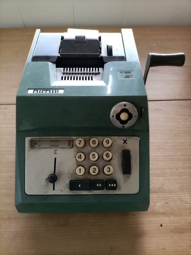 Calculadora Antigua Olivetti 0