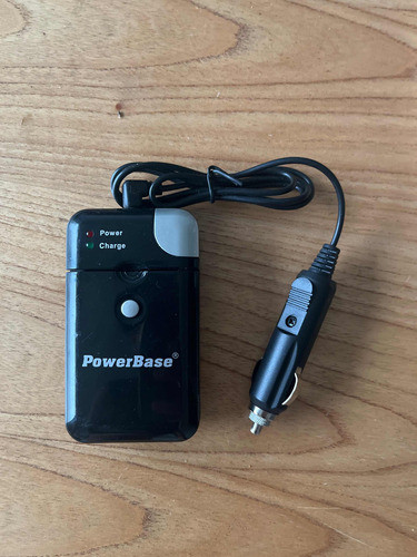 Cargador Pilas Para Auto Powerbase 0