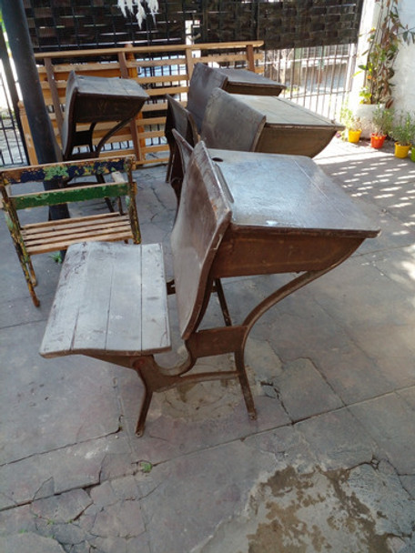Pupitre Escolar Con Portatintero Muy Antiguo 1940 0