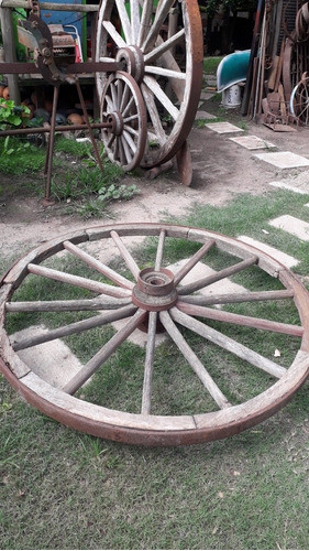 Rueda De Carro Antigua 0