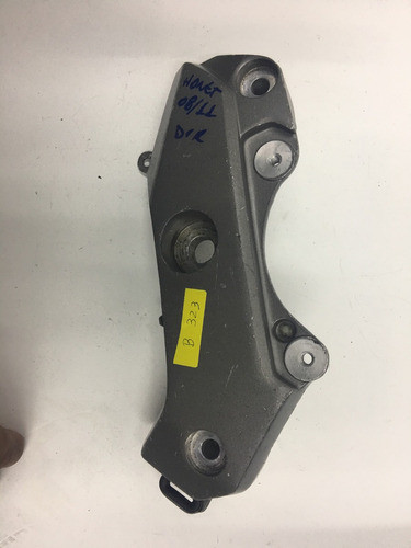 Suporte De Bacalhau Hornet Direito Ano 08/11 Original B323 0