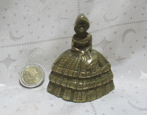 Campana Bronce Figura Dama Antigua 6.5cm Completa Con Badajo 0