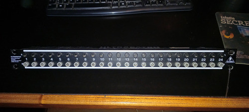 Panel De Conexion Behringer Px1000 48ch Patchera Patchbay 0