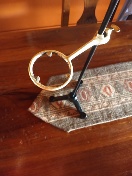 Antiguo Soporte De Probeta Metal Forjado Y Bronce 0