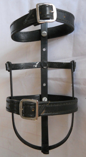 Soporte Para Matafuegos Con Abrazadera De Cuero Ø 11 Cm 0