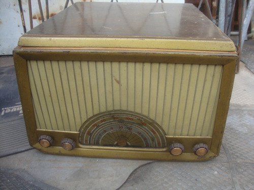 Antigua Radio Con Tocadisco Sucarrat - No Funciona Deco 0