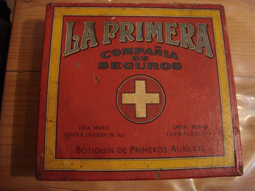 Botiquin De Primeros Auxilios La Primera Y Libreta 0