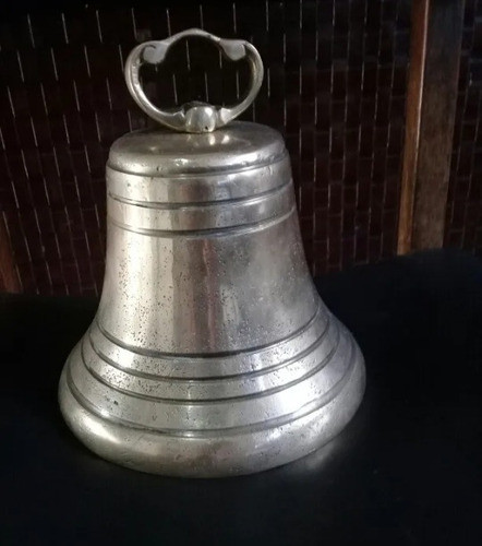 Campana De Bronce 0