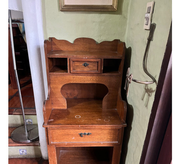 Mueble Apoyo De Roble.medidas Alto 106 X Ancho 52 X 42 Prof. 0