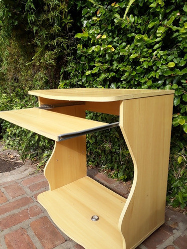 Mesa De Computadora 0