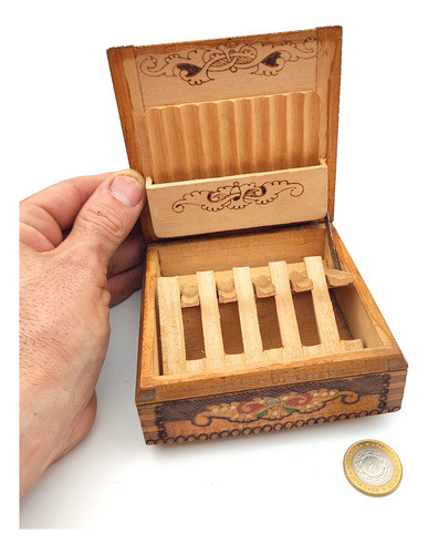Cigarrera Automatica Antigua De Madera Made In Bulgaria 0