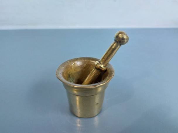 Antigo E Pequeno Pilão/almofariz Em Bronze Da Bahia 0