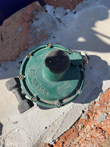 Regulador De Gas Sin Flexible Poco Uso 0