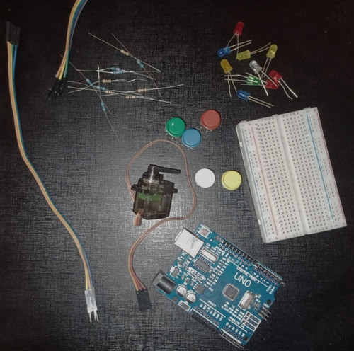 Kit De Inicio A Robótica Arduino Uno 0
