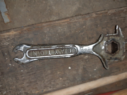 Llave Antigua Dayton Polifuncion 0
