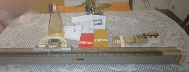 Máquina De Tejer Knittax Con Todos Lo Accesorios, Impecable 0