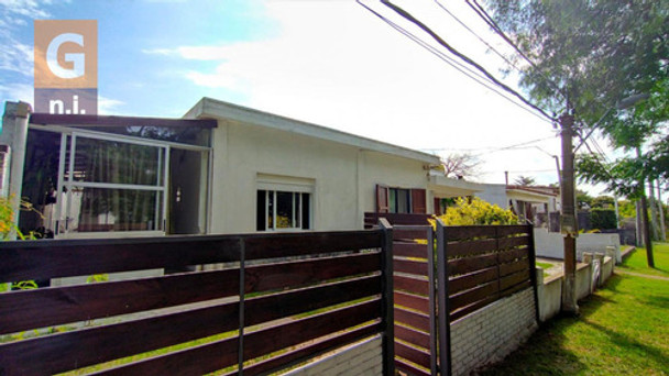 Casa En Piriápolis (piriápolis Centro) Ref. 3837 0