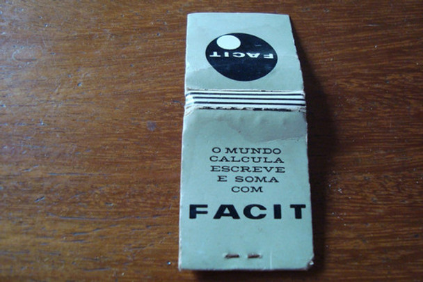 Cartela Pequena Fosforos Fiat Lux / Facit Calcula E Escreve 0 Cartela Pequena Fosforos Fiat Lux / Facit Calcula E Escreve 0