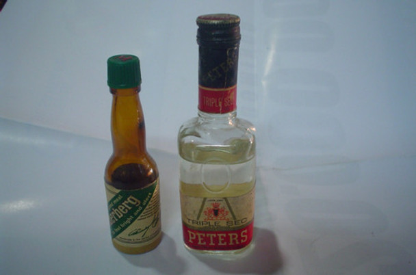 Botellita Coleccion Peters Licor Fino Triple Sec Underberg 0