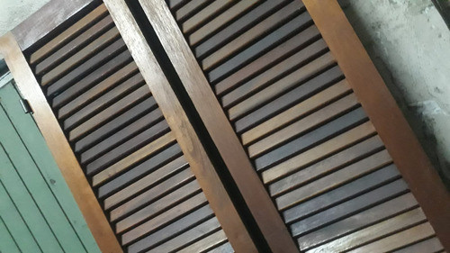 Postigos De Madera Cedro 0