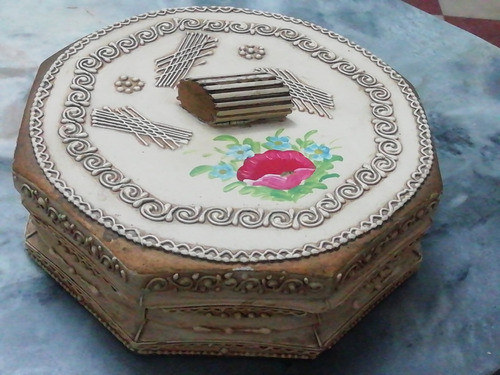 Costurero, Alhajero Antiguo 0