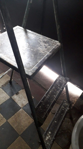Escalera Hierro Segura  Altura Total 165cm  3 Escalones 0