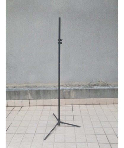 Soporte Tripode 1.6mtr Hierro Para Luz O Accesorios Belgrano 0